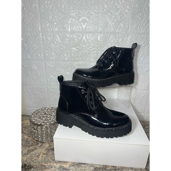 NWT Halston Lagos Boots - Picture 3 of 7